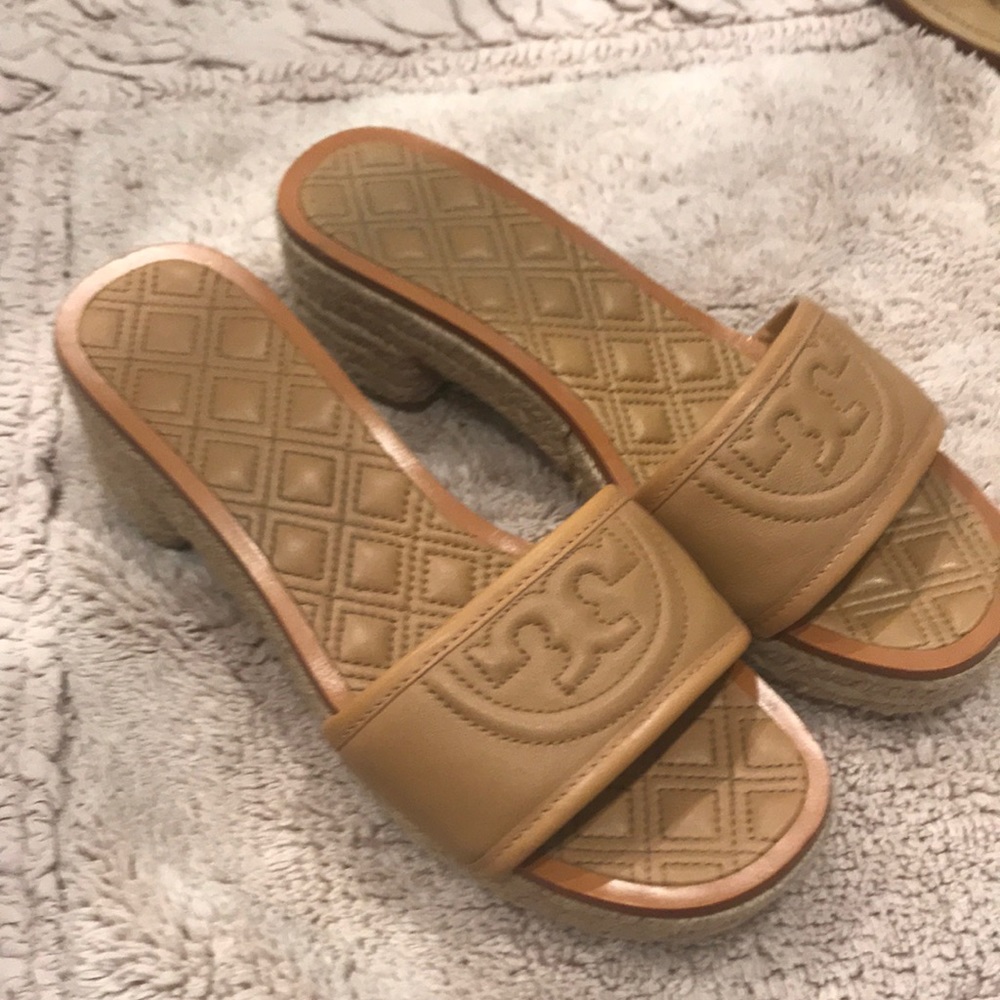 Tory Burch shoe